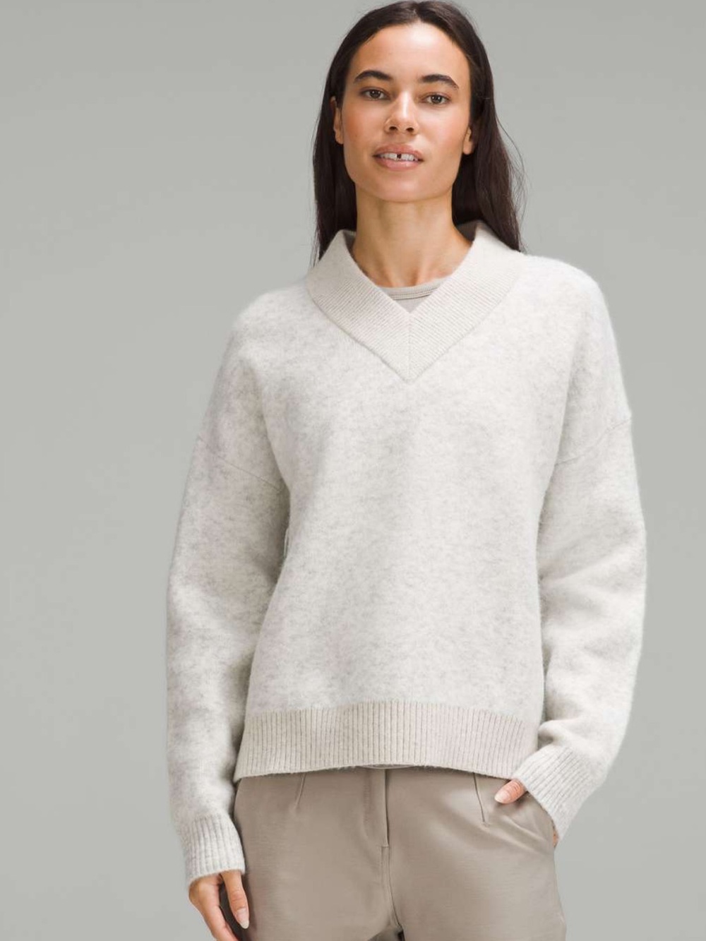 lululemon athletica Light Gray V-Neck Sweater alpaca wool blend exc